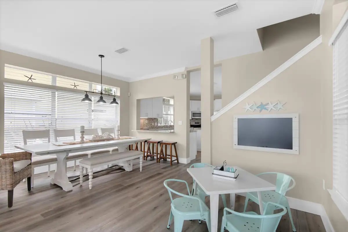 Sunkissed-8 Plenty of seating for the family at mealtime. Even the little ones have their special table.