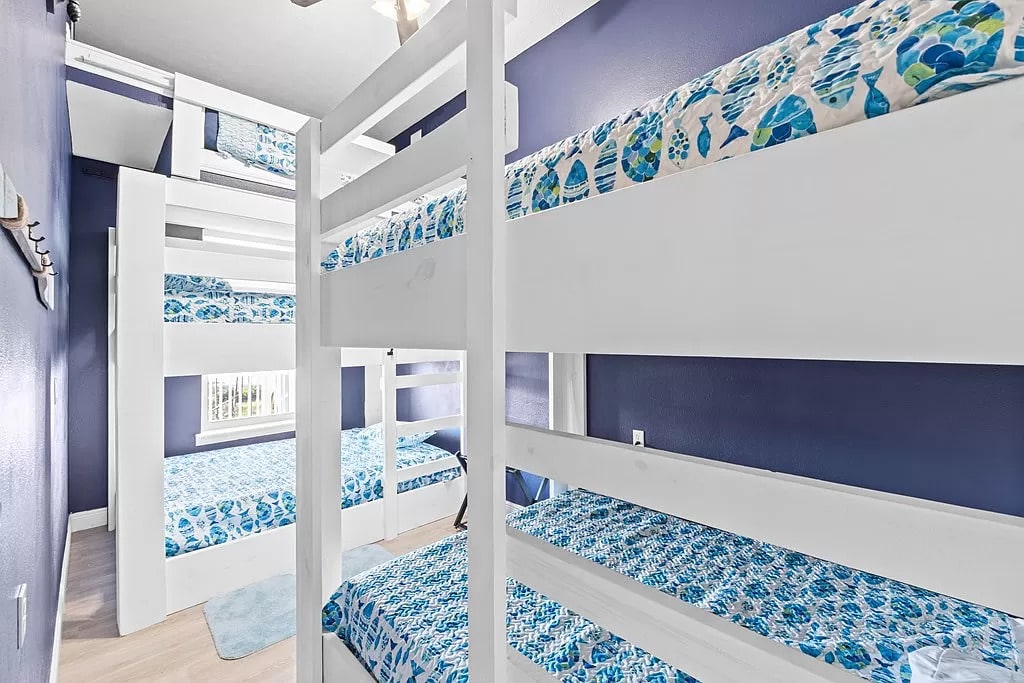 Incredible Kids Bunk Room!!