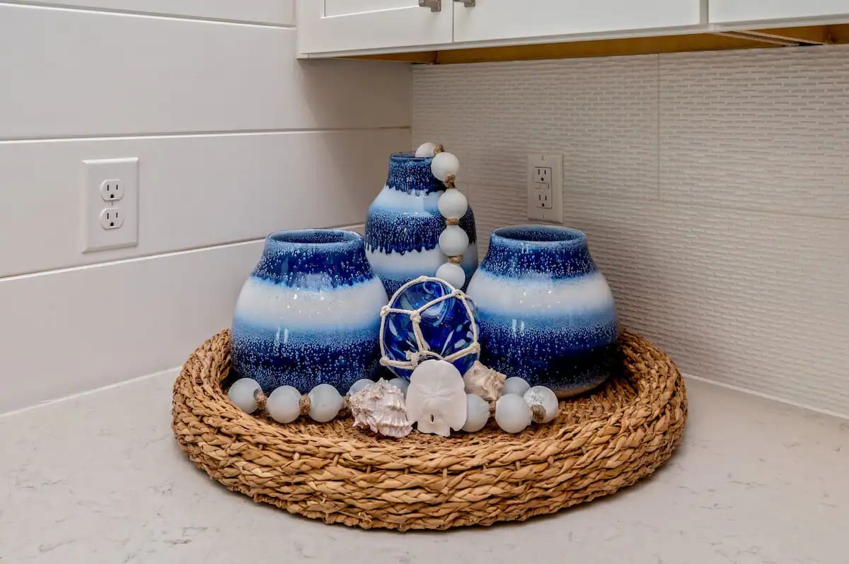 Mariner-20 Not a plain-Jane rental. Mariner features designer upgrades throughout.