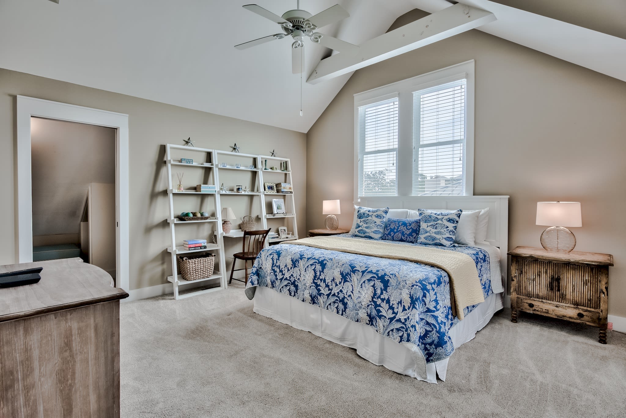 Huge second floor Master bedroom suite with vaulted ceilings