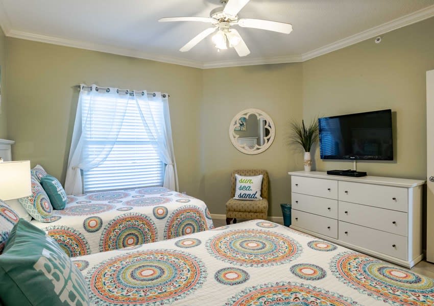 Second bedroom with 2 full size beds. 