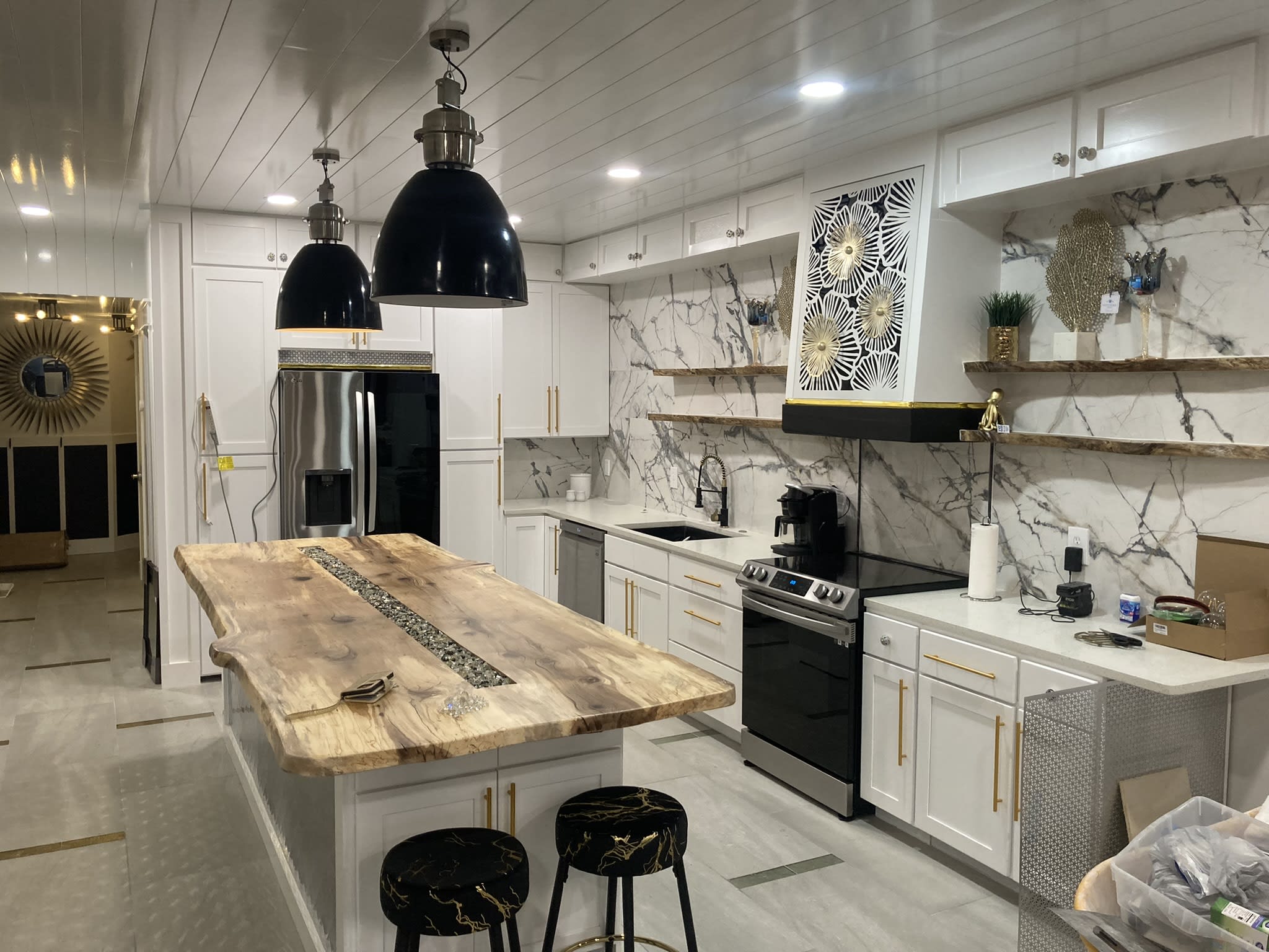 BRAND NEW CUSTOM KITCHEN , PECAN WOOD COUNTERTOP, NEW APPLIANCES, ONE-OF-A-KIND!