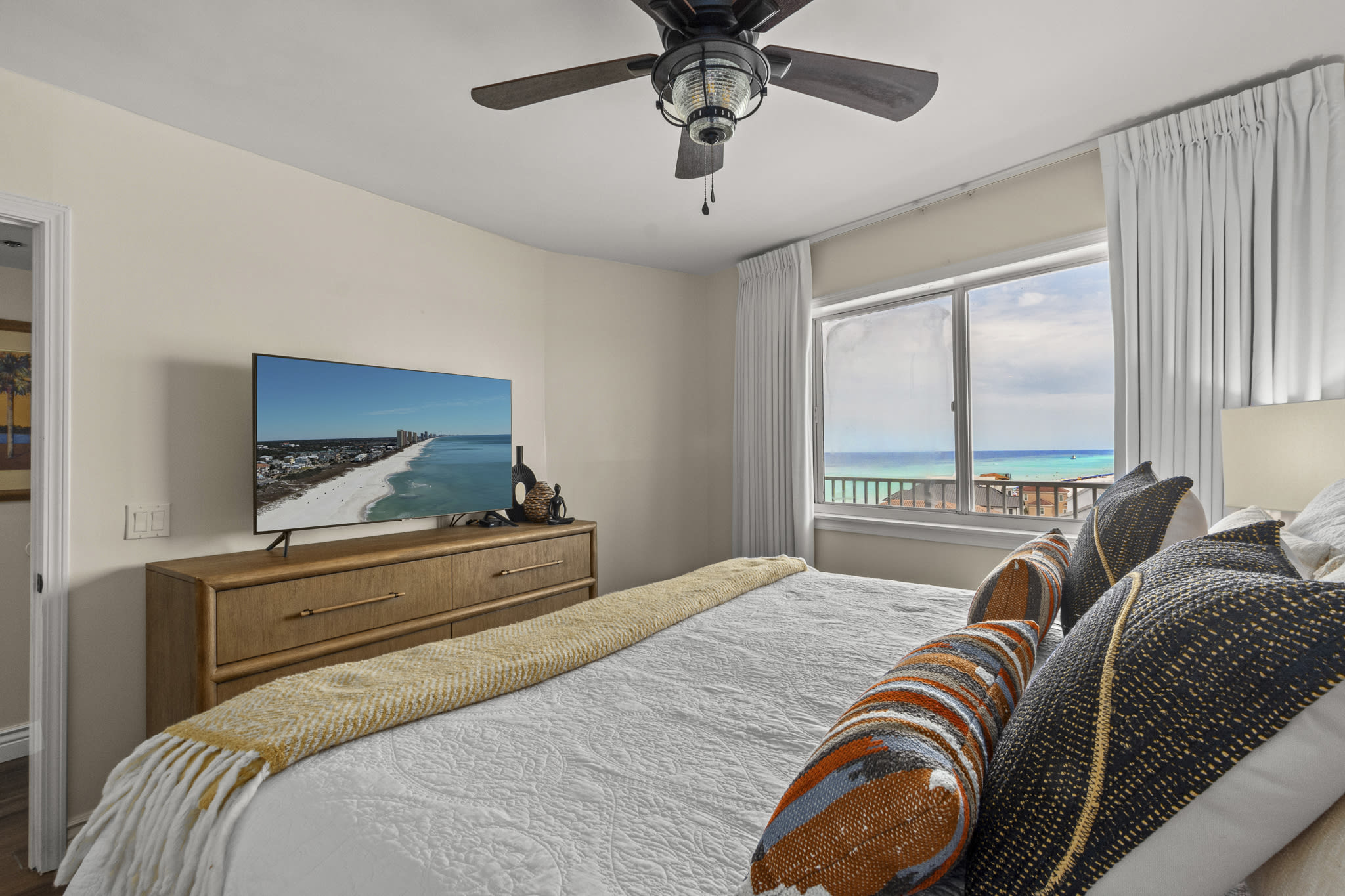 The Sandcastle Penthouse on Miramar Beach _13