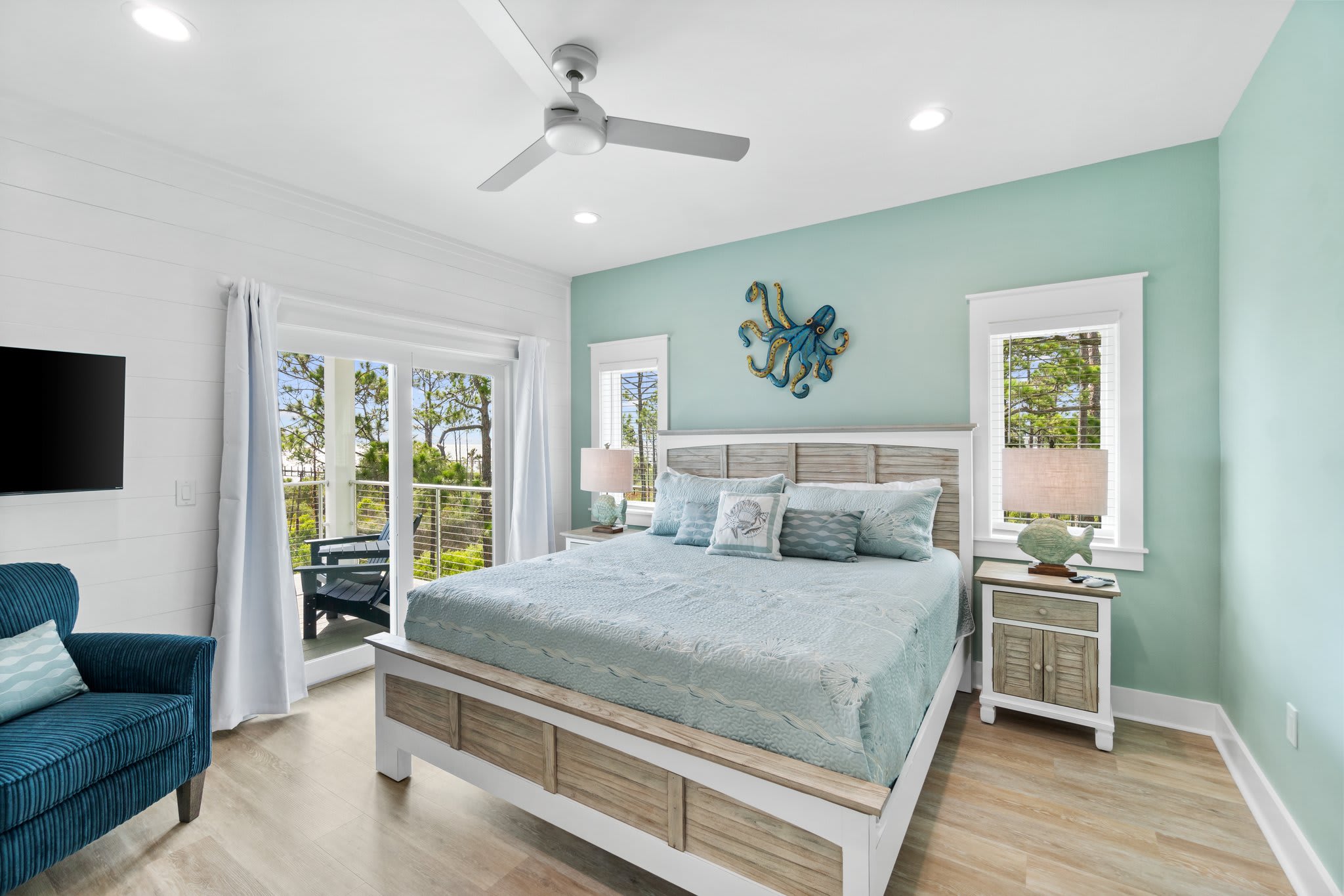 2nd level South King Bedroom Suite, facing the bay!