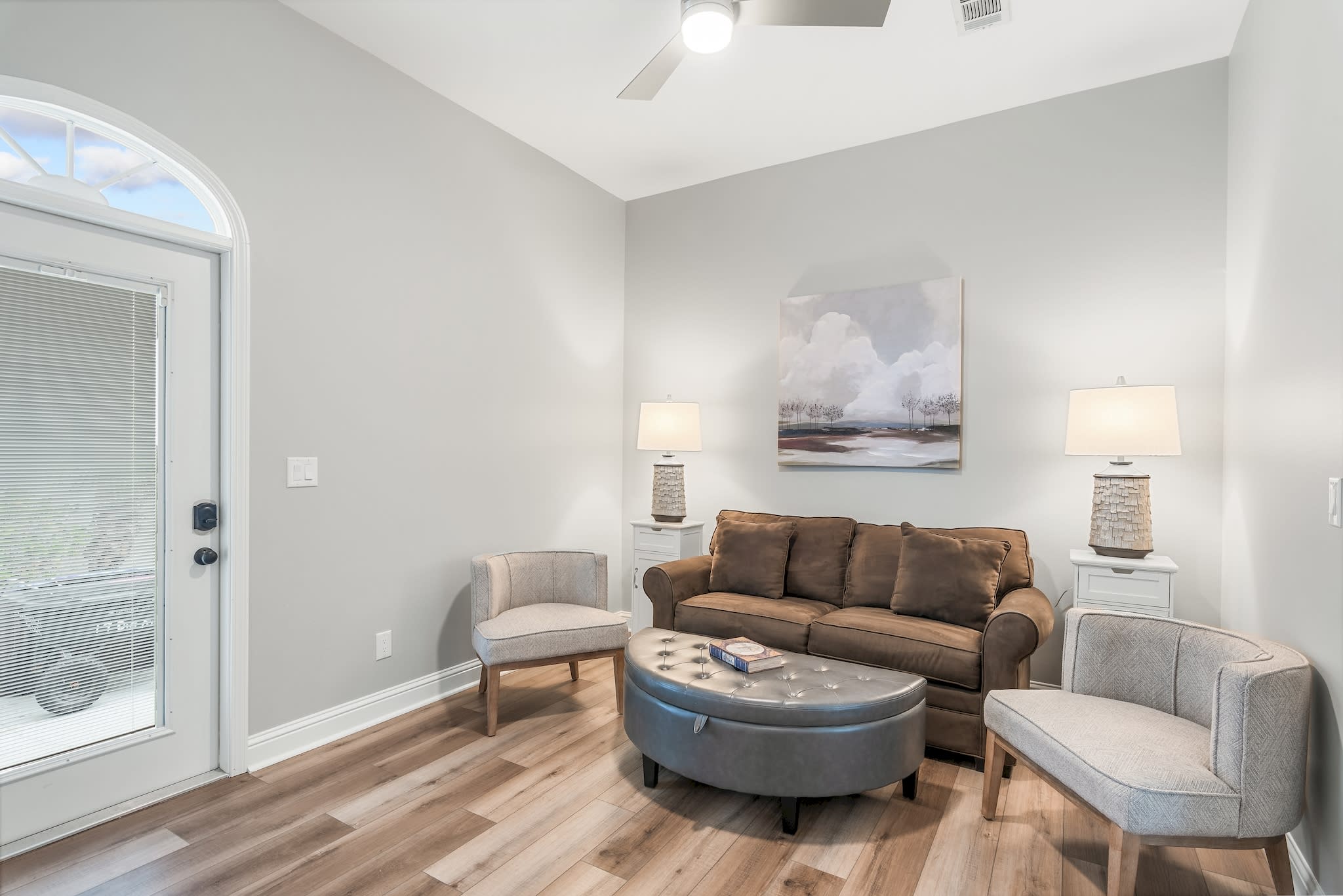 Mother-in-Law Living Area with Queen Sofa Sleeper