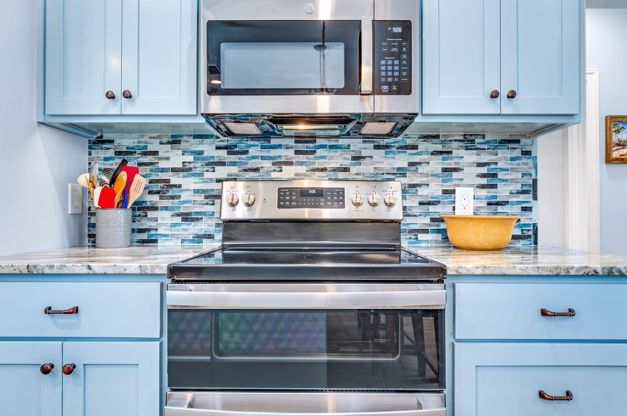 Kitchen with double stove