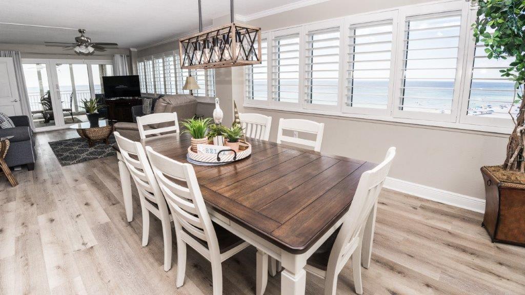 Dining with Seating for 6