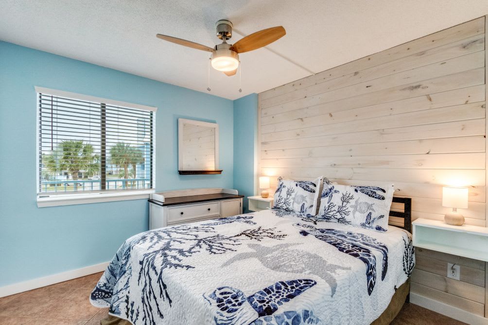 Bedroom #2 (Ceiling Fan, USB ports)