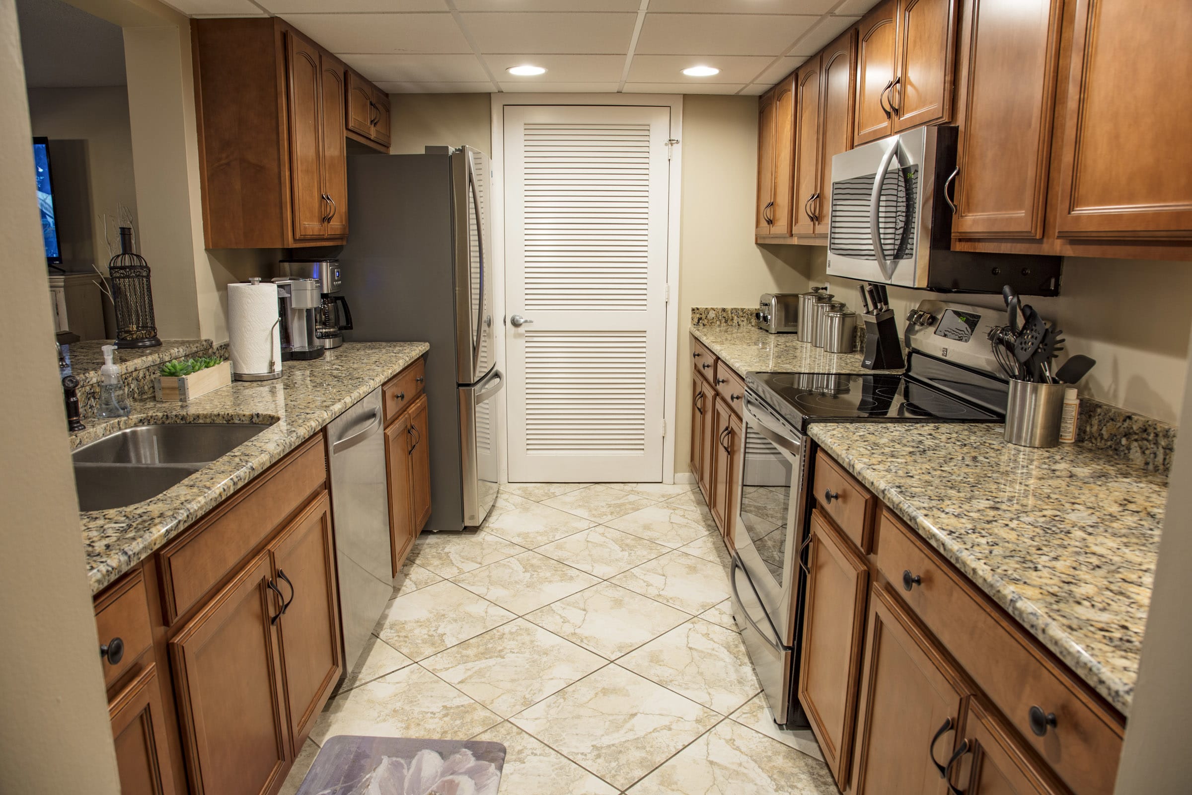 Keurig and 12 cup coffee maker!