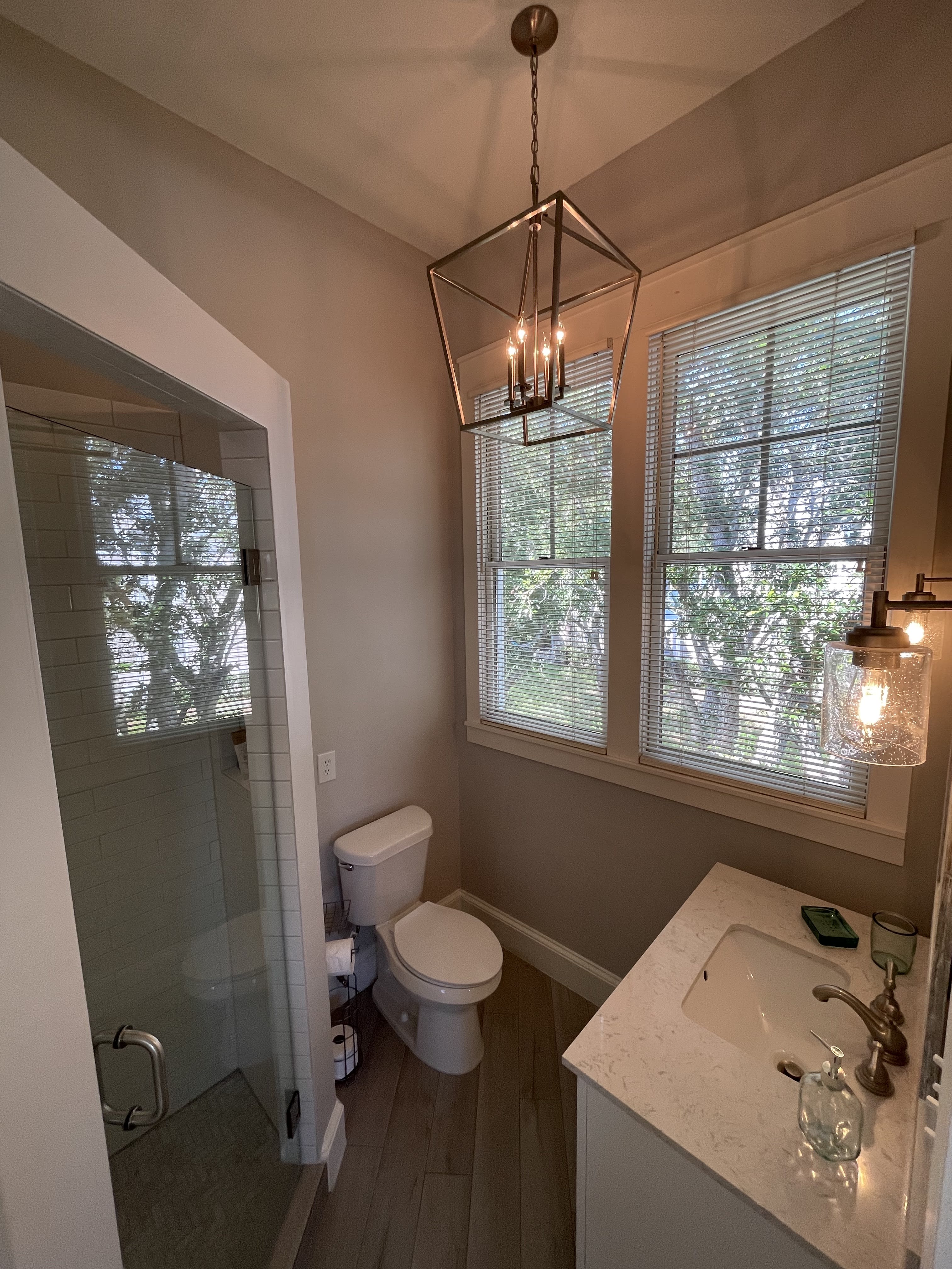 Master ensuite bathroom
