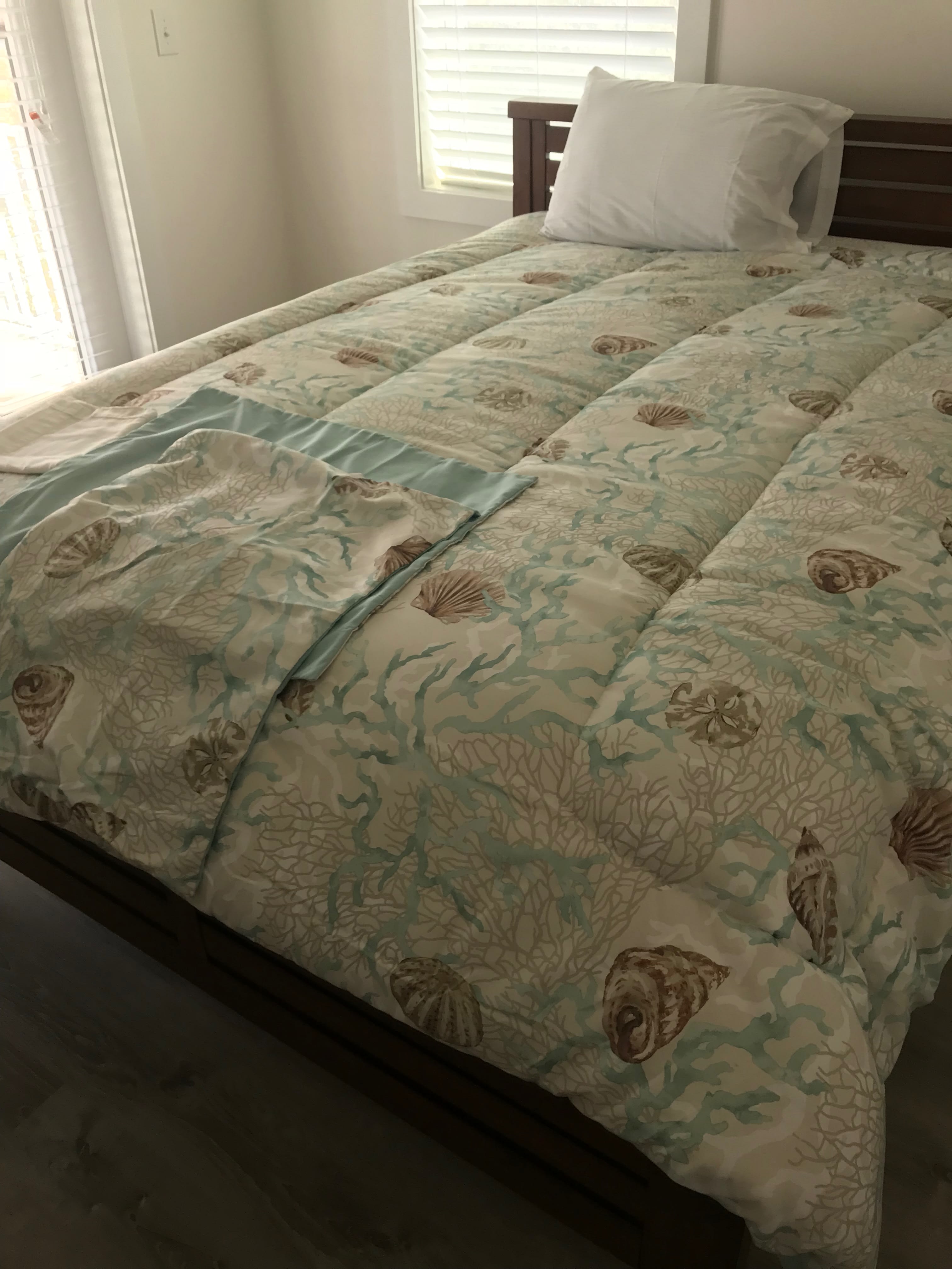 Upstairs king master with balcony