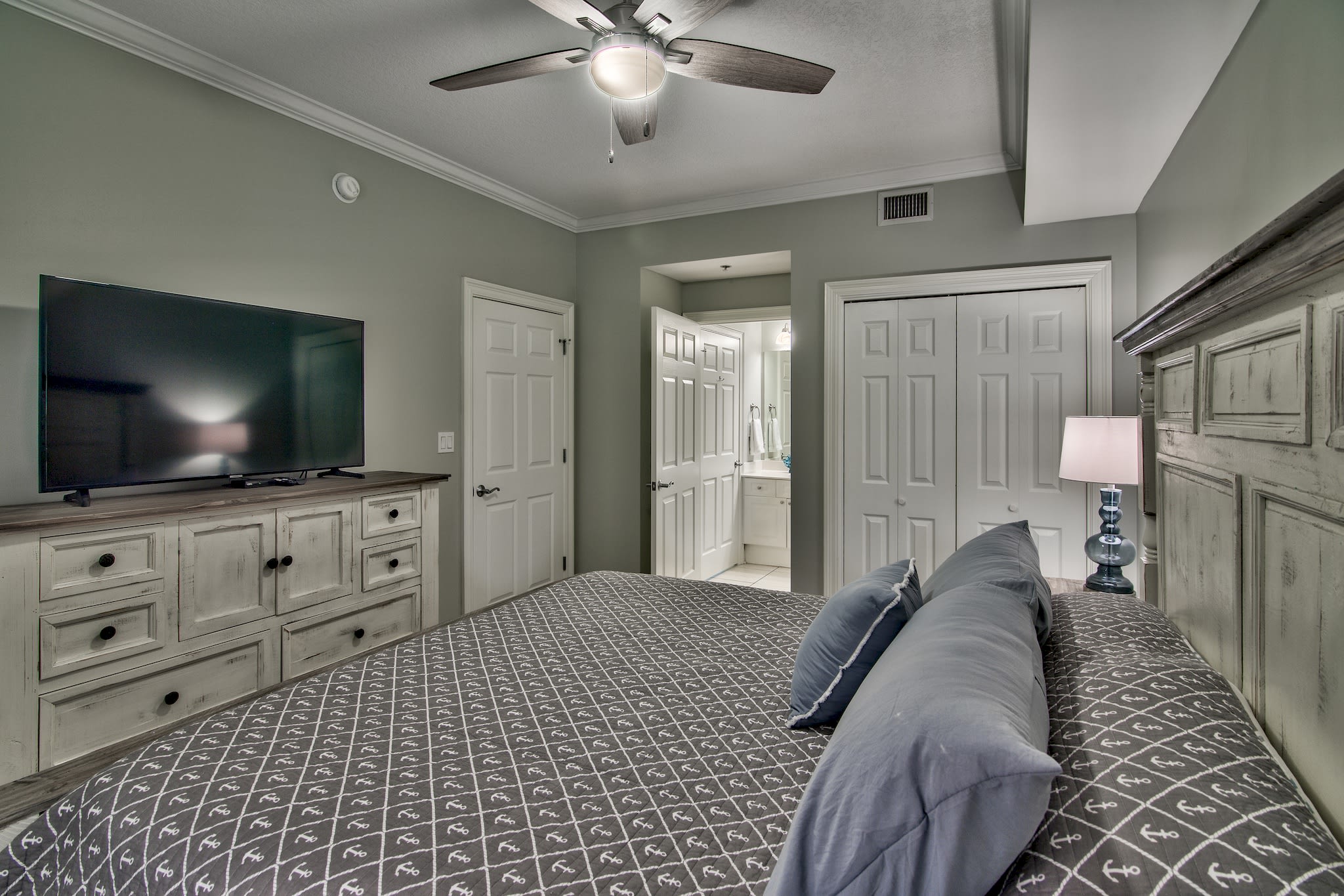 Large second master bedroom. 