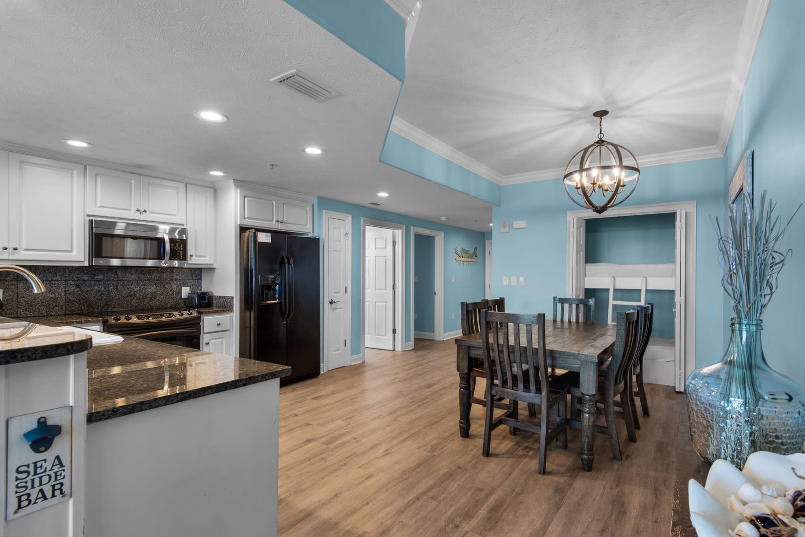 Very spacious condo with lots of amenities 