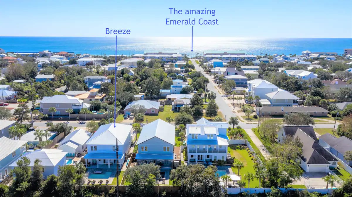 Breeze-6 Breeze's perfect location. Super close to the beach...but just far enough away from the noise... to create the peaceful beach retreat!