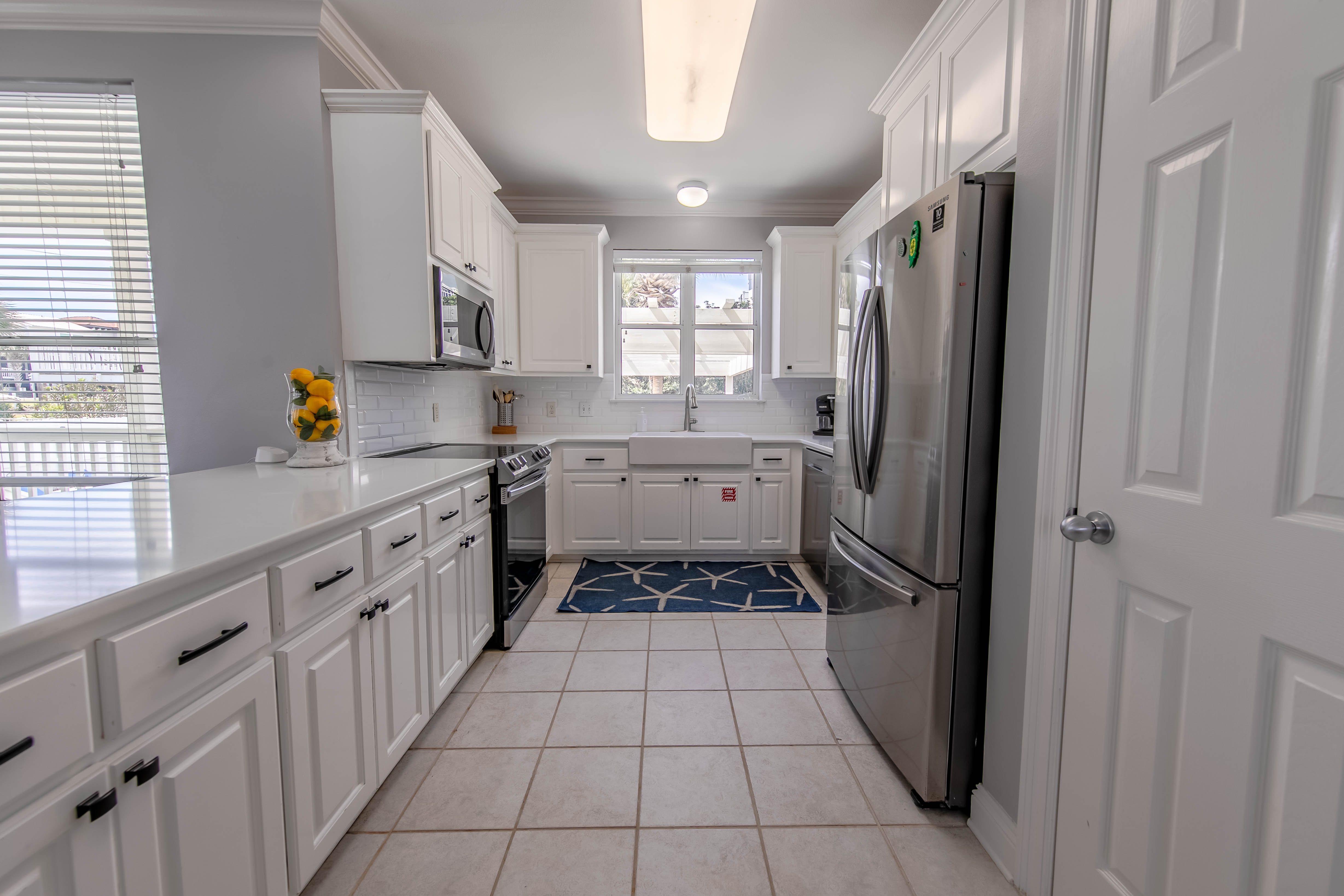 Spacious stocked kitchen