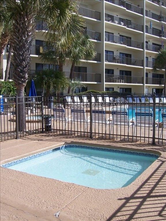 A small kiddie pool offers a special place to play for the youngest of guests. 
