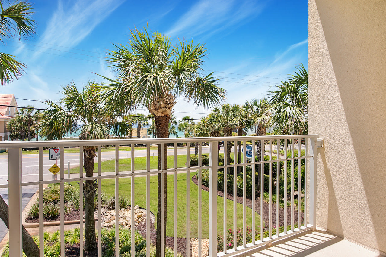 Spectacular Views from the 2nd floor.