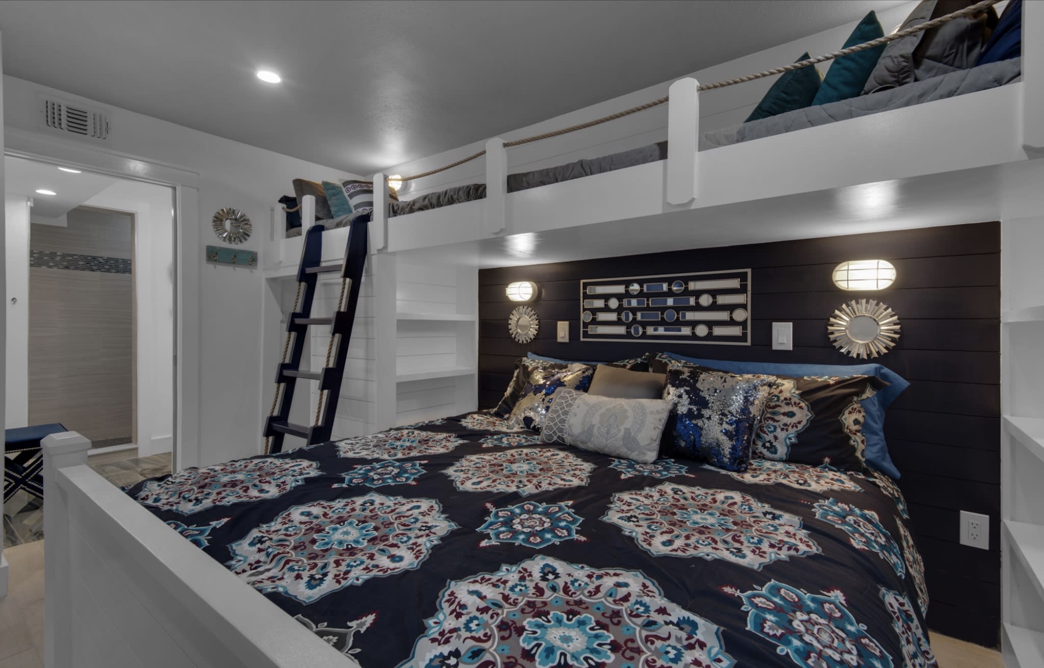 The kiddo&rsquo;s love the bunks!