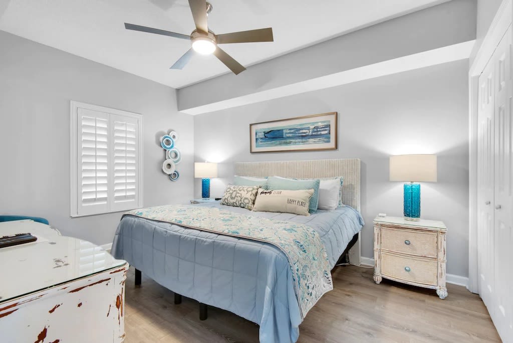 King bed in guest bedroom, split adjustable base