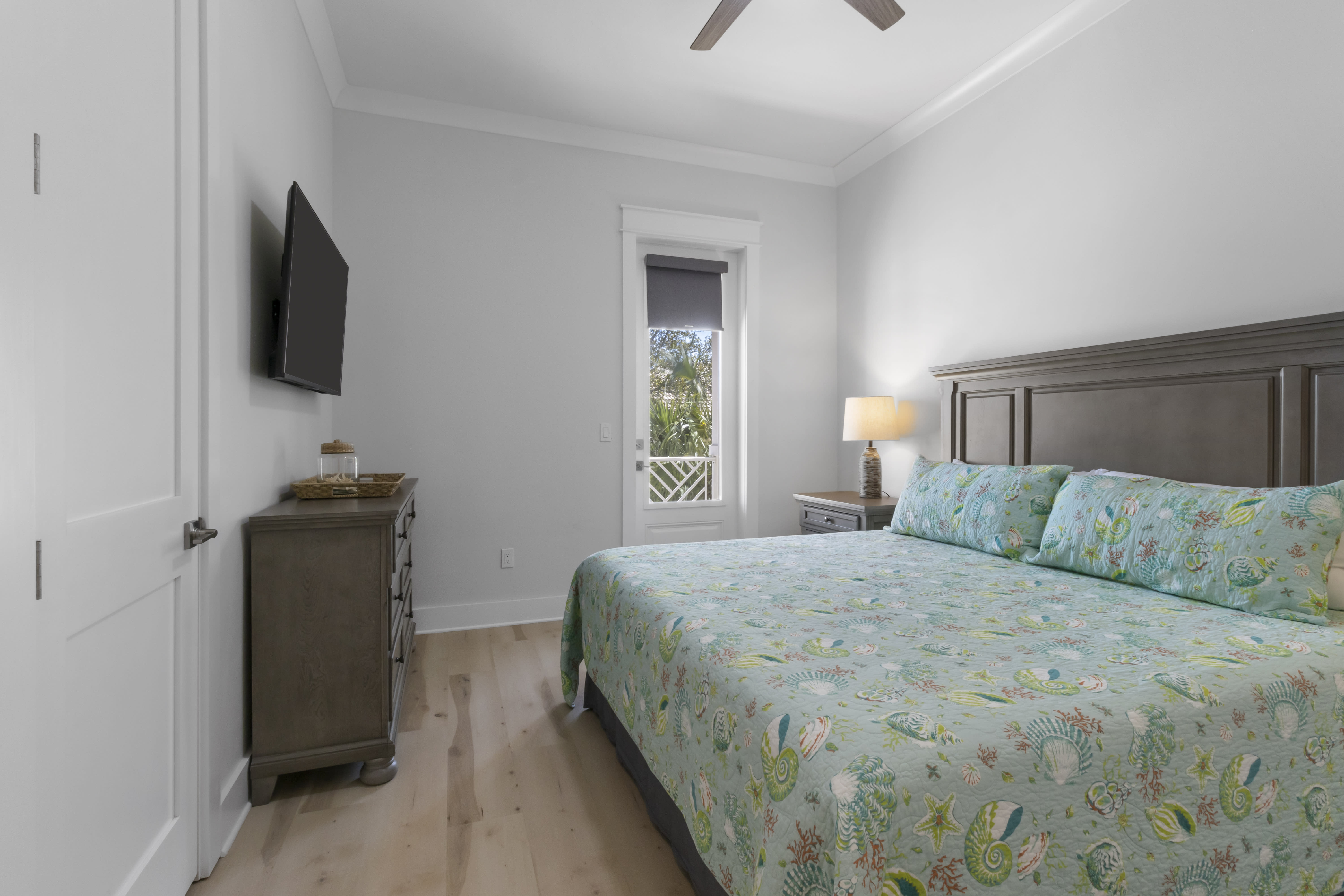 King Room with Balcony - 2nd Floor