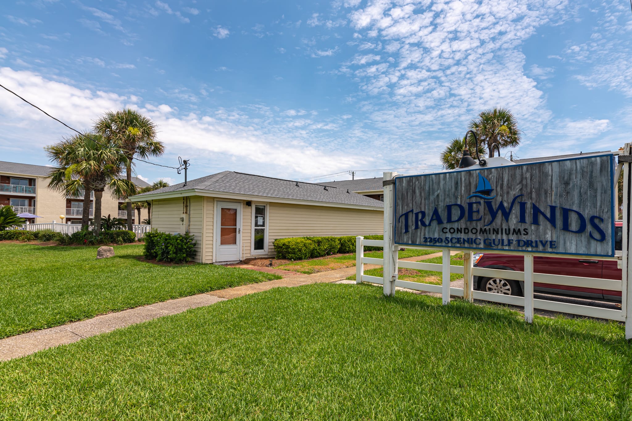 Family Friendly Tradewinds Condo