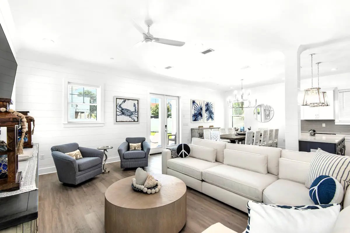 Vista-9 Not a worn out rental. Vista boasts designer-curated furnishing throughout.