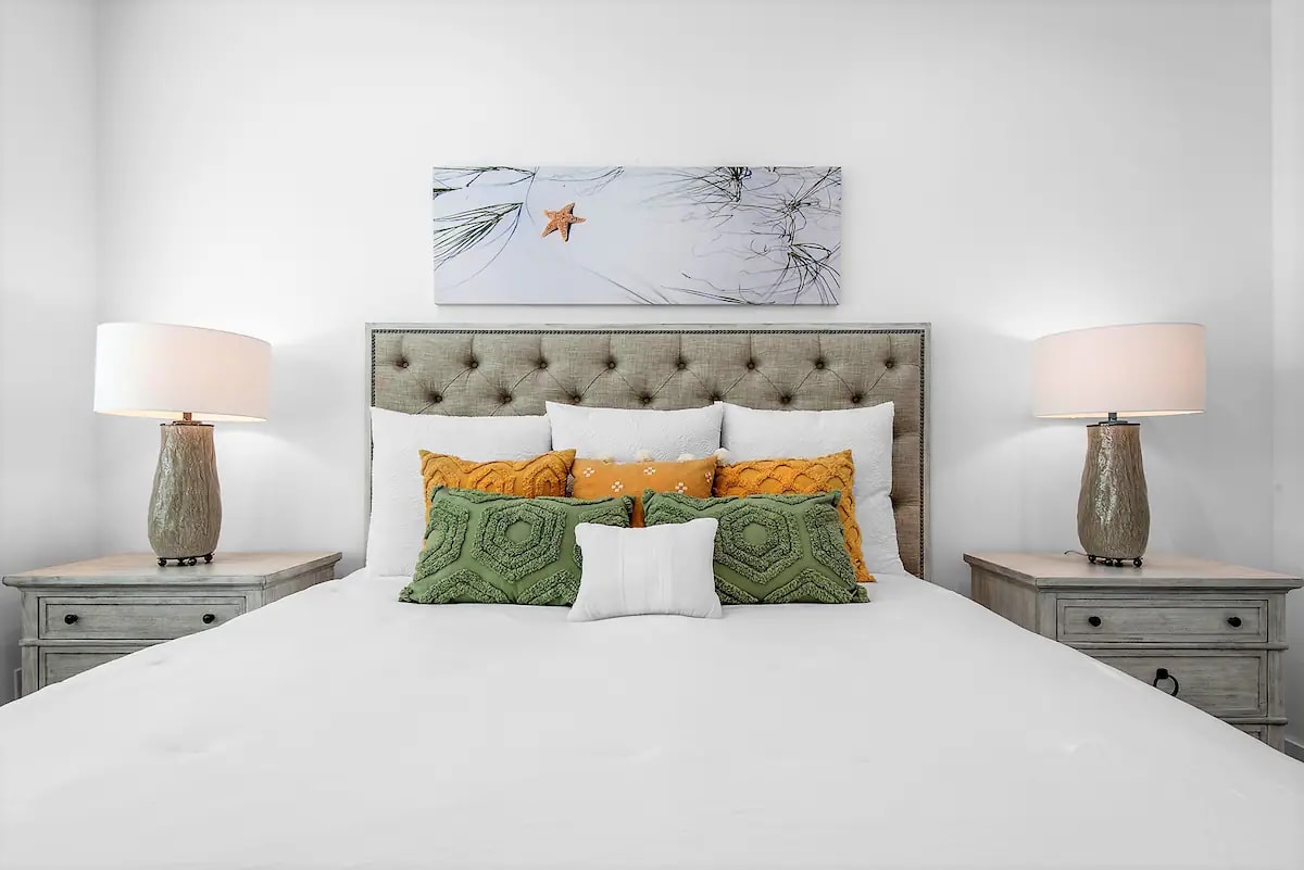 Latitude-23 1st floor. Bed 3, photo 1. King suite with private bath.