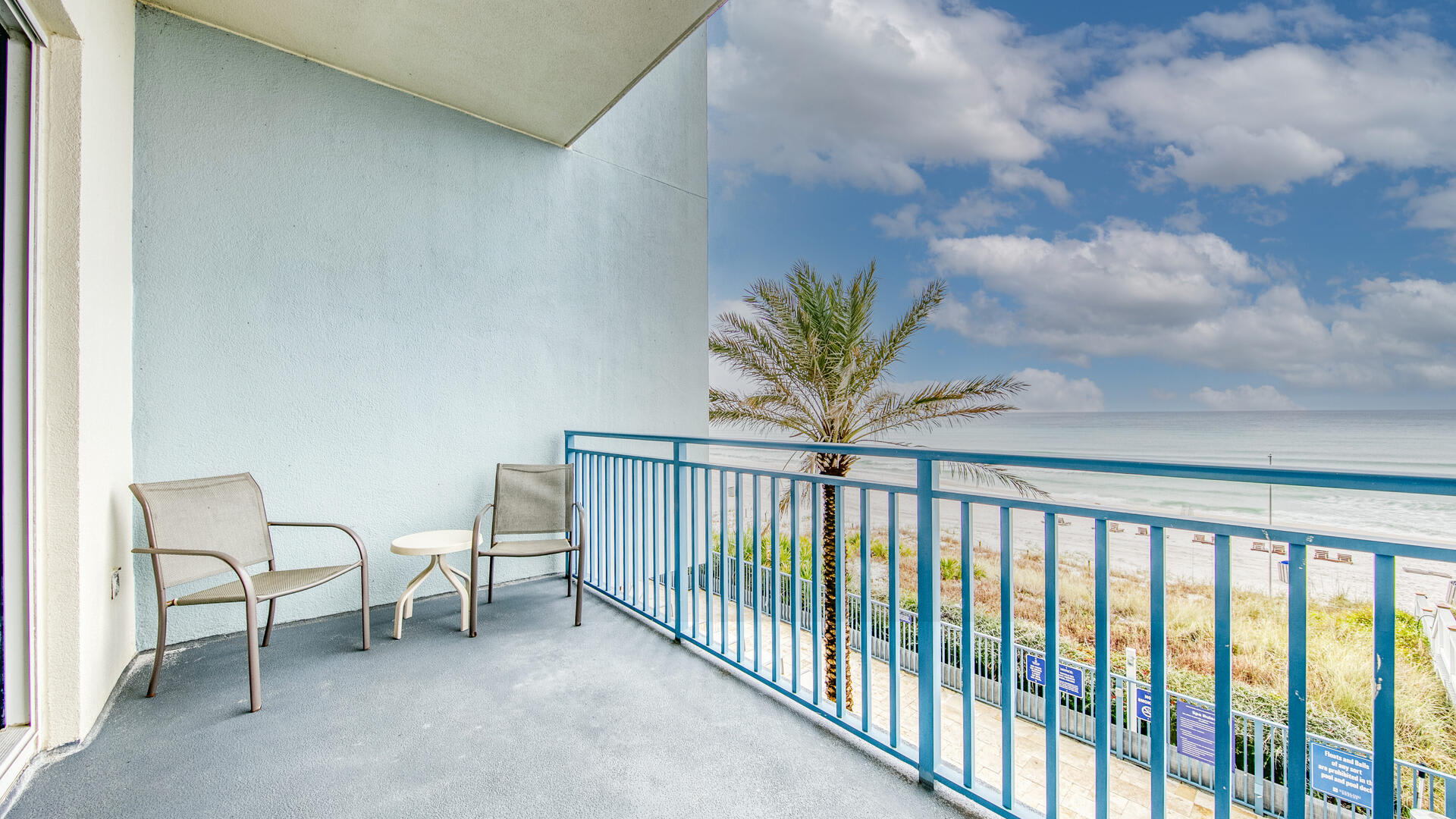 Master Private Balcony