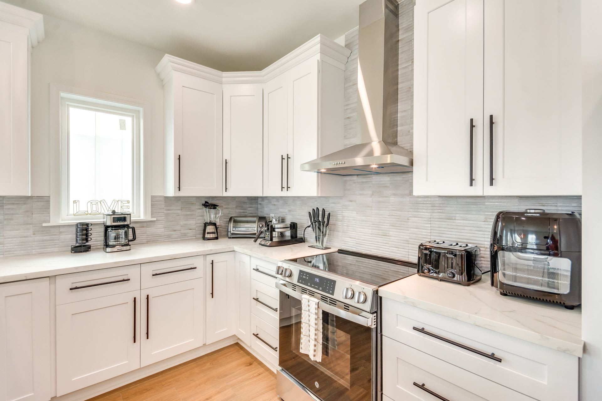 Kitchen with all the accessories