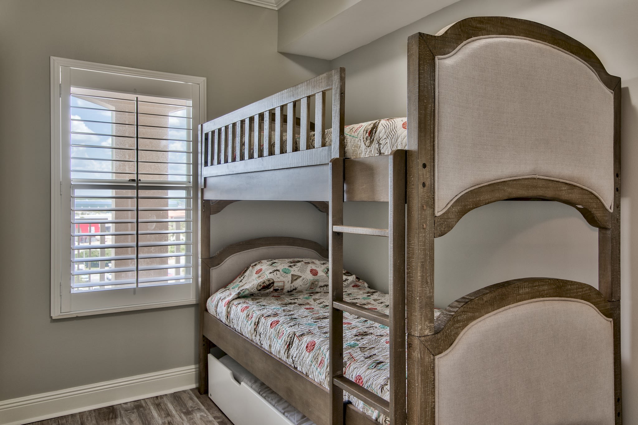 The 3rd bedroom has twin bunks with a great trundle for the kids!