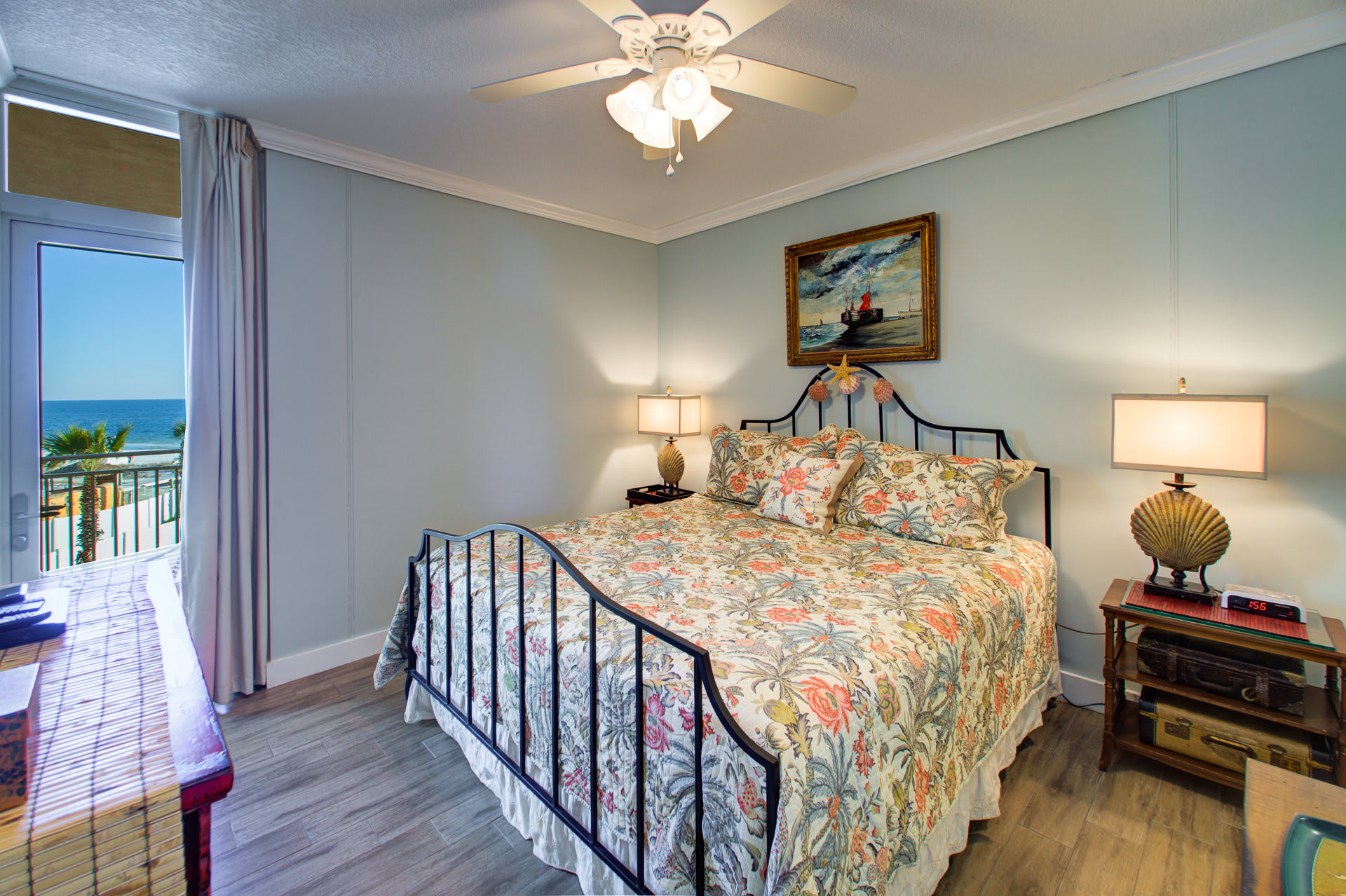 Beautiful 2nd k suite-see the amazing views-doors to patio from both k suites.