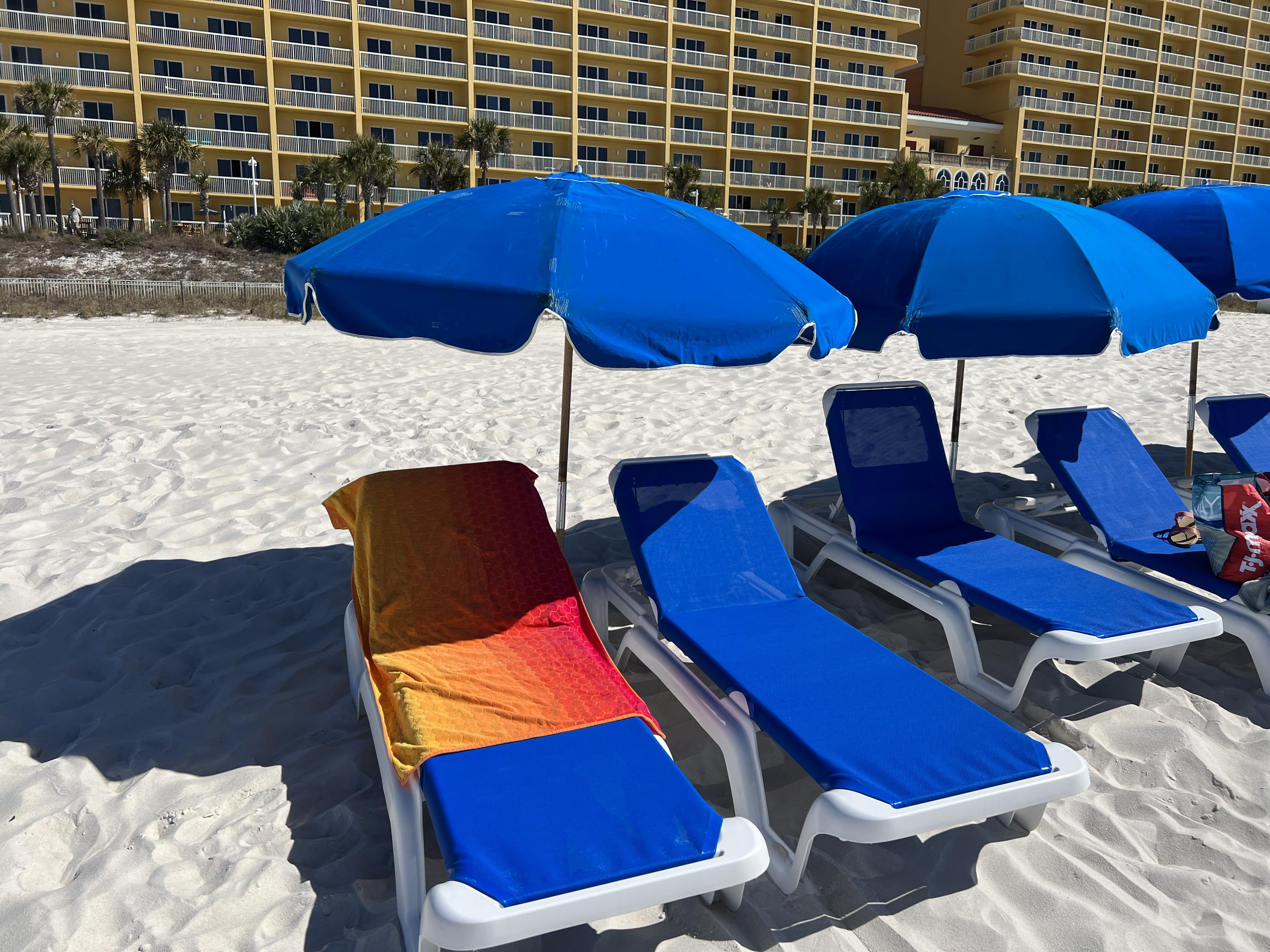 $50 per day value - FREE TO MERMAID'S GUESTS!  USE EZ BEACH ACCESS 531