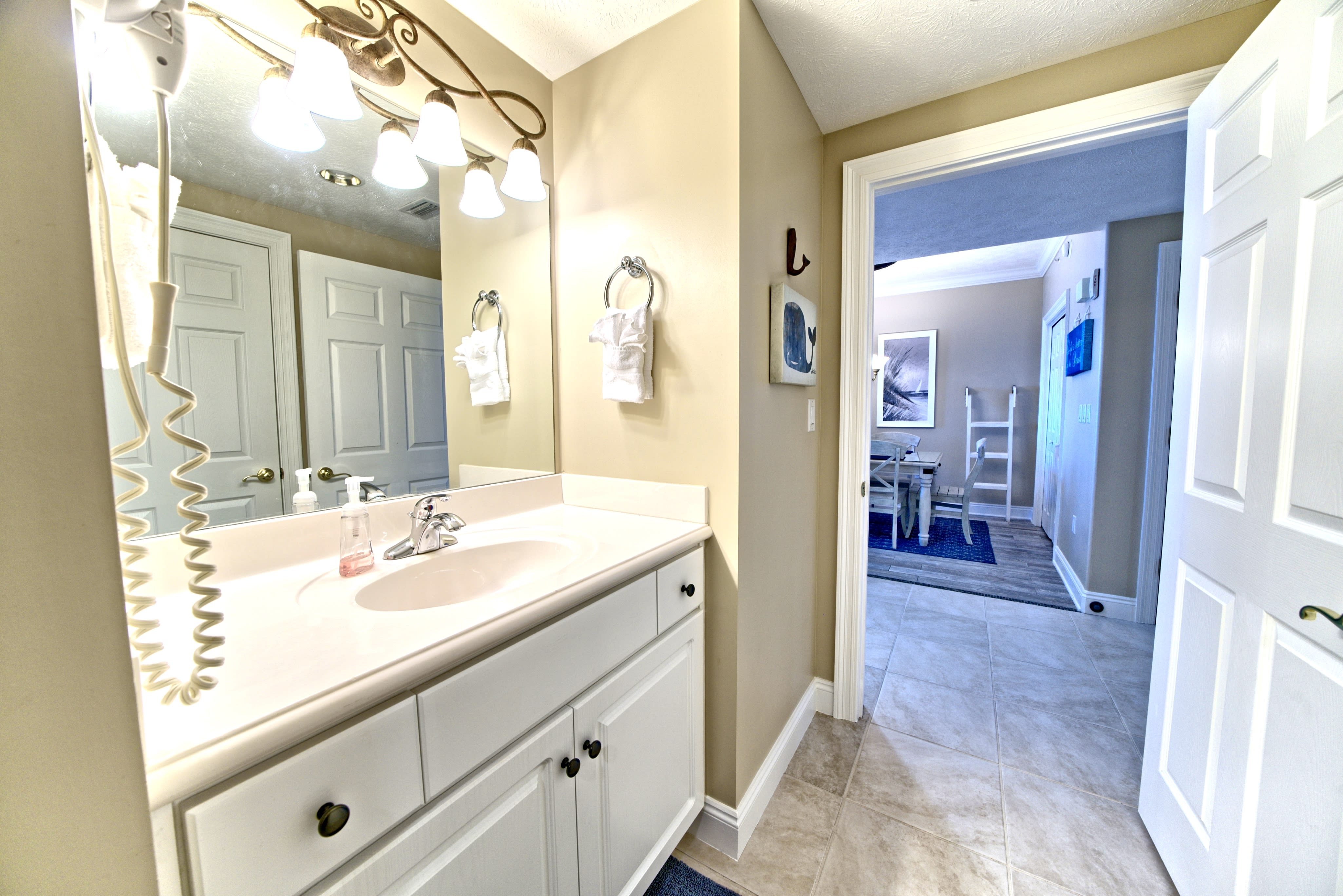 TREASURE ISLAND, OCEAN FRONT, 2 King BD/2BA_16