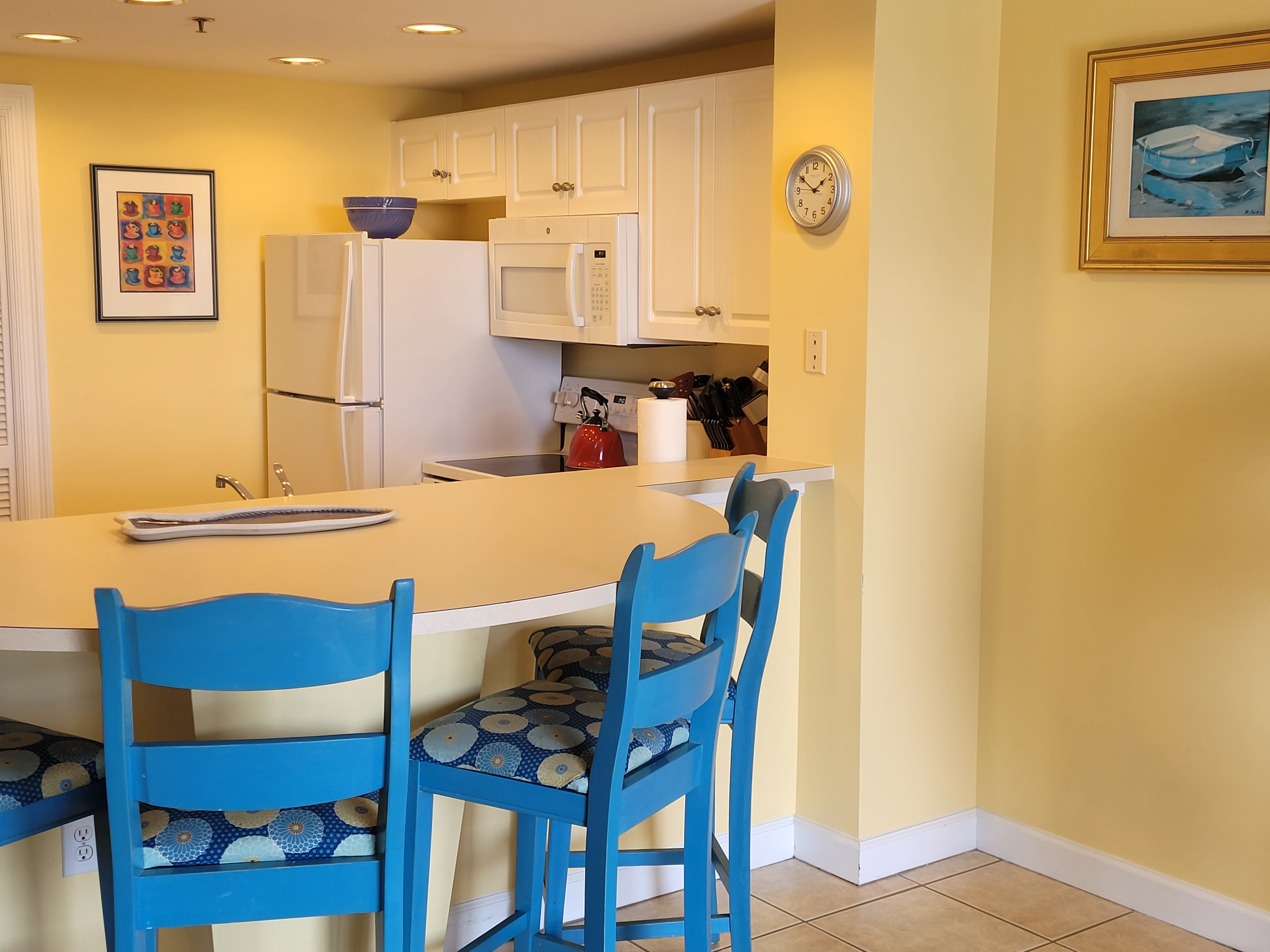 Open Floorplan with convenient dining bar