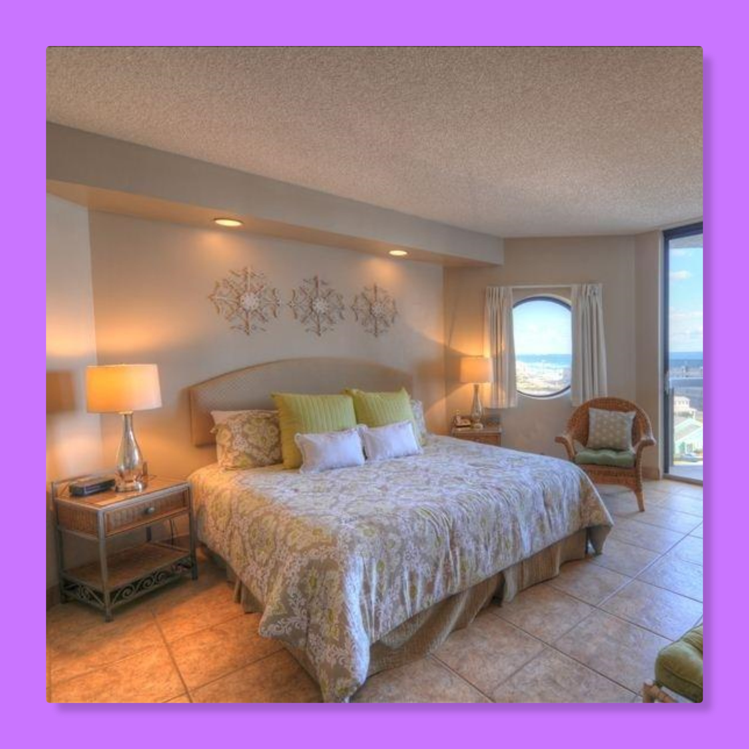 Wake up to views of the ocean!