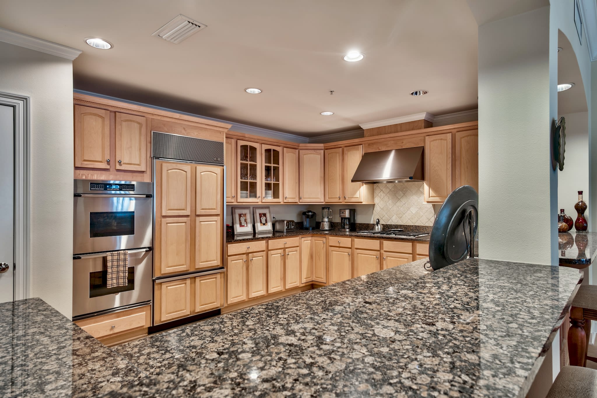 Fully Equipped Gourmet Kitchen