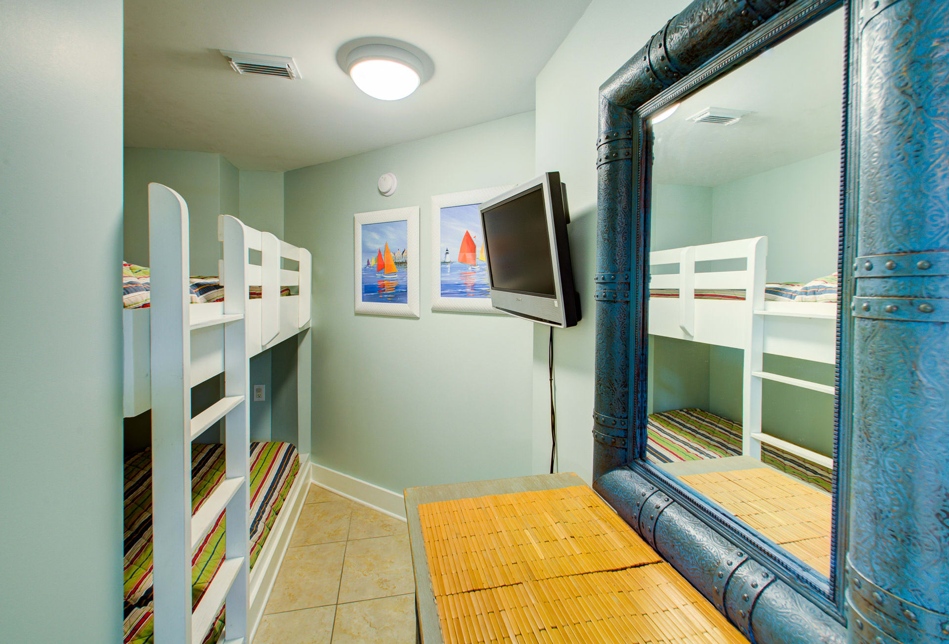 Bunk rm w dresser &amp; flatscreen for games &amp; movies.  New mattress on lower bunk.