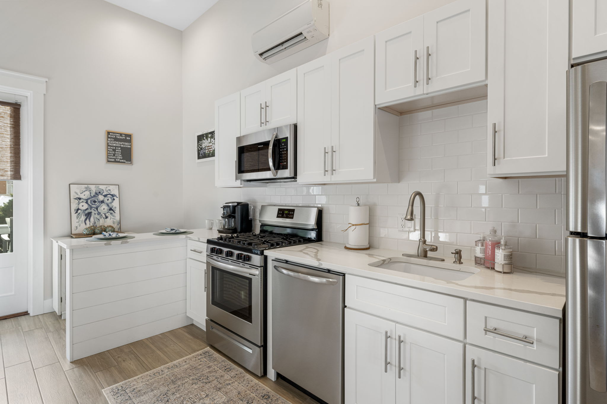 Kitchen- Fully stocked- Full size appliances/Dishwasher/Microwave/Gas range