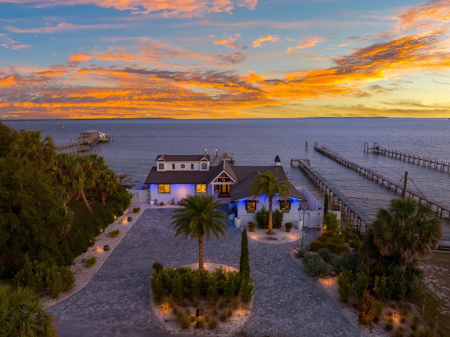 The Pearl (Twilight View)