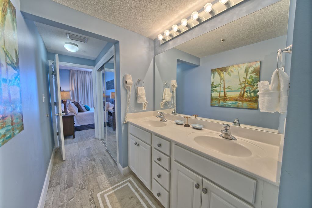 Double sink vanity in the master bath!
