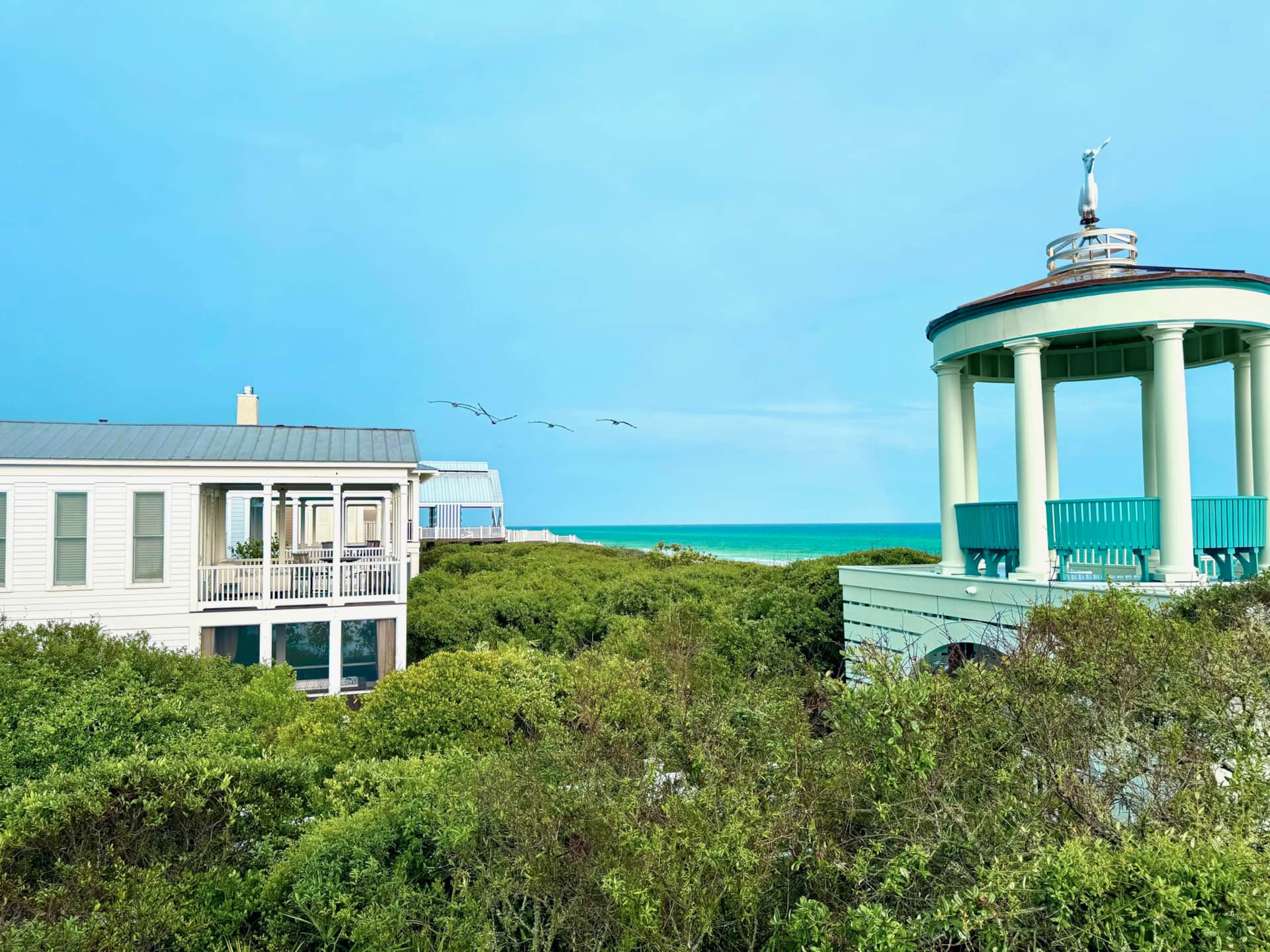 Main Balcony - Left View