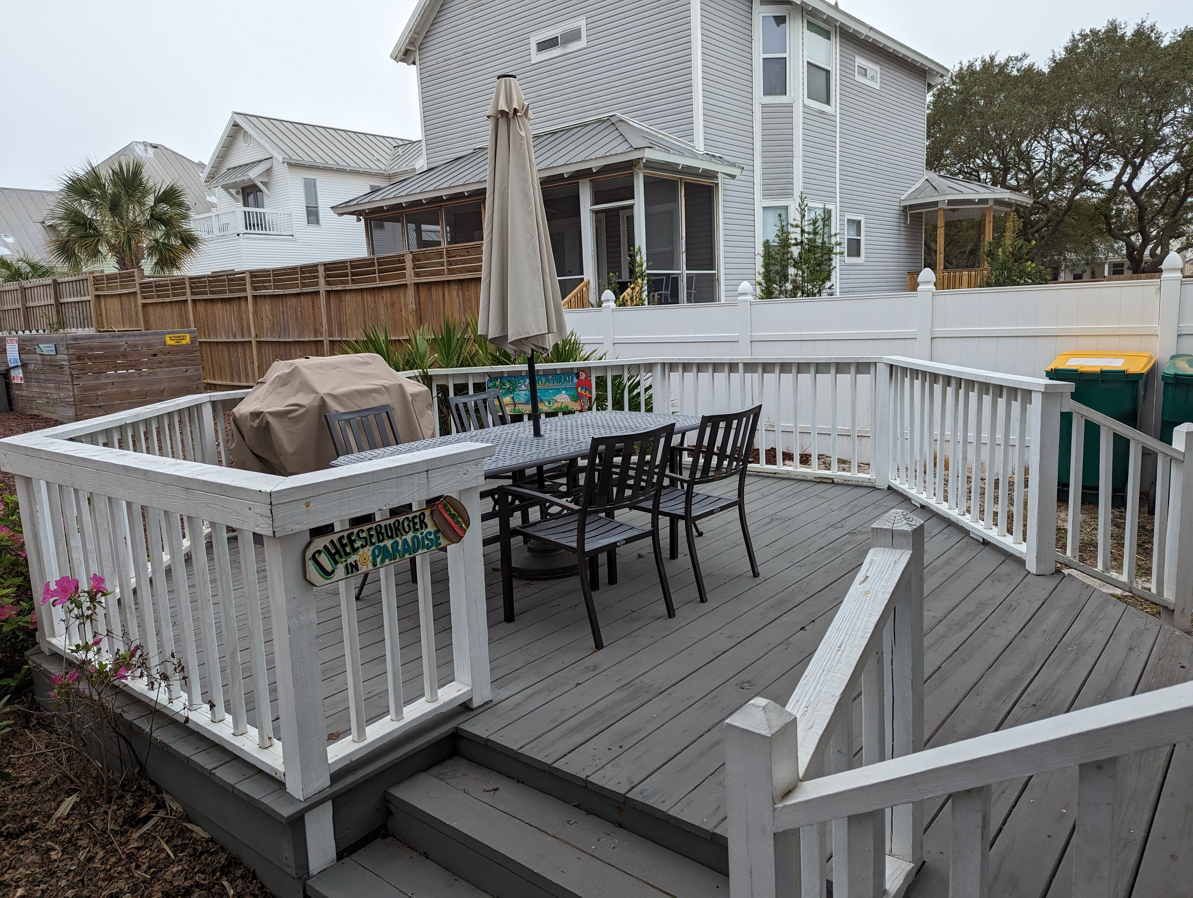 Dining &amp; grilling area on the deck