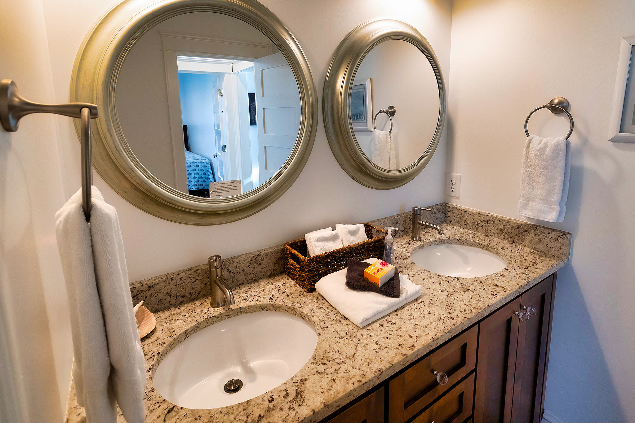 Cottages at Romar C3 Upstairs Bathroom