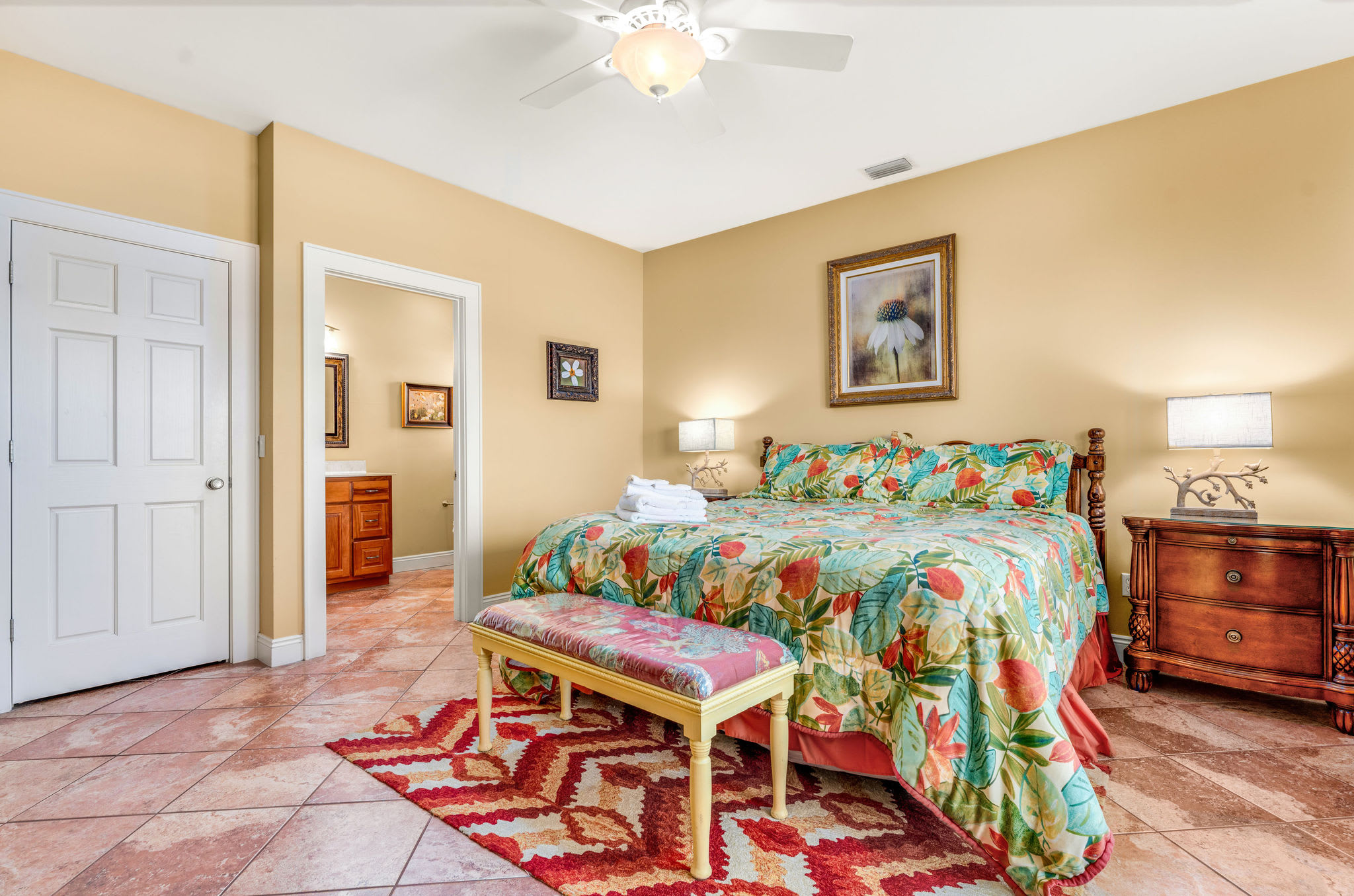 Second King Master facing the beach