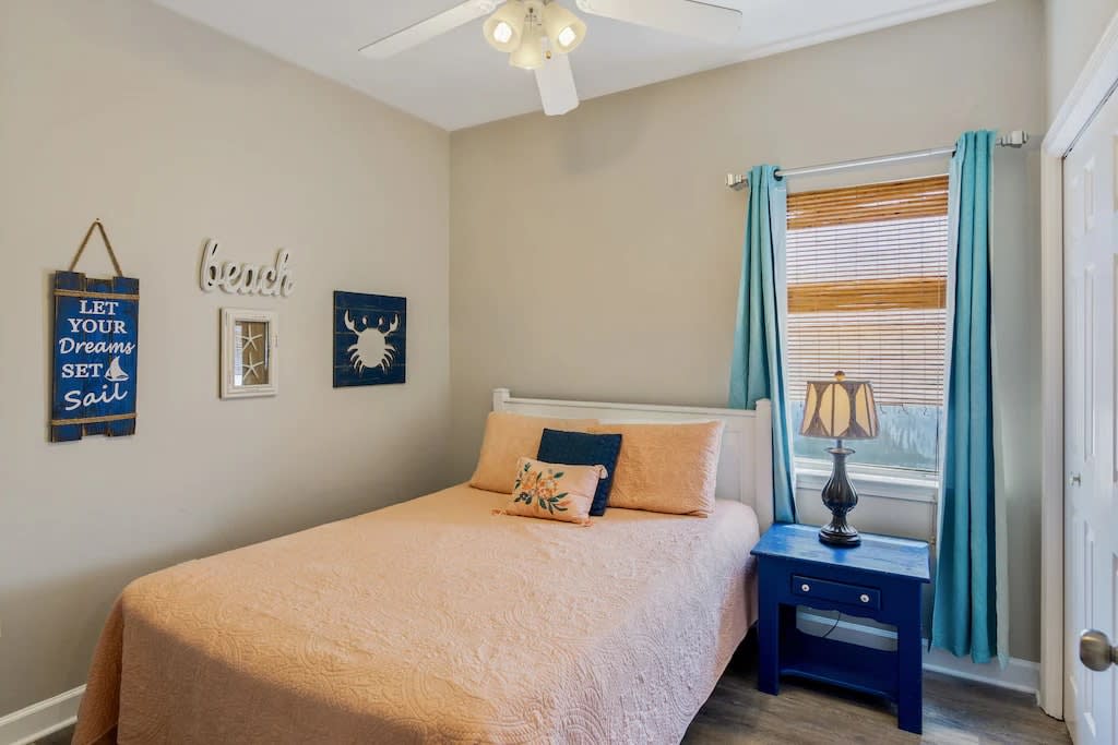 Second level Double Bedroom. TV with cable not pictured. 