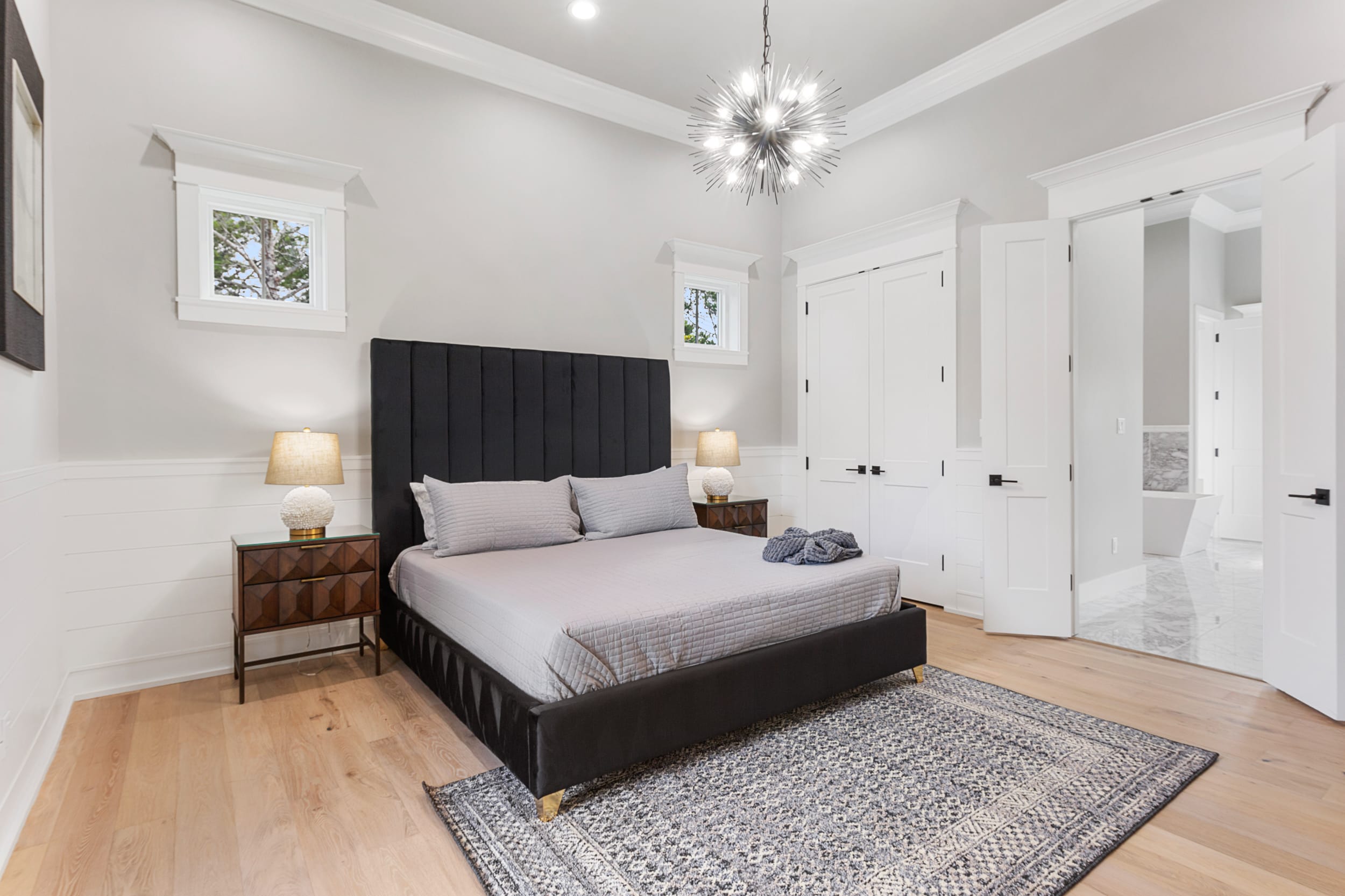 1st floor king suite with large private bathroom