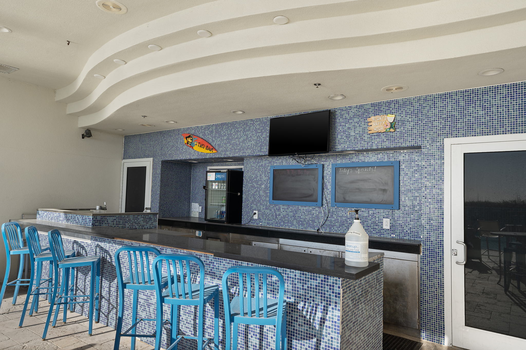 Bar for relaxing while having fun