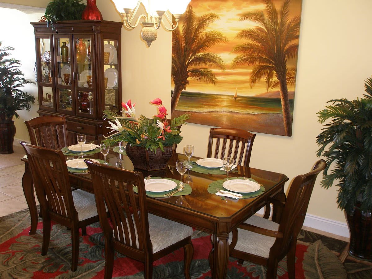ENJOY DINING IN OUR TROPICAL DINING ROOM