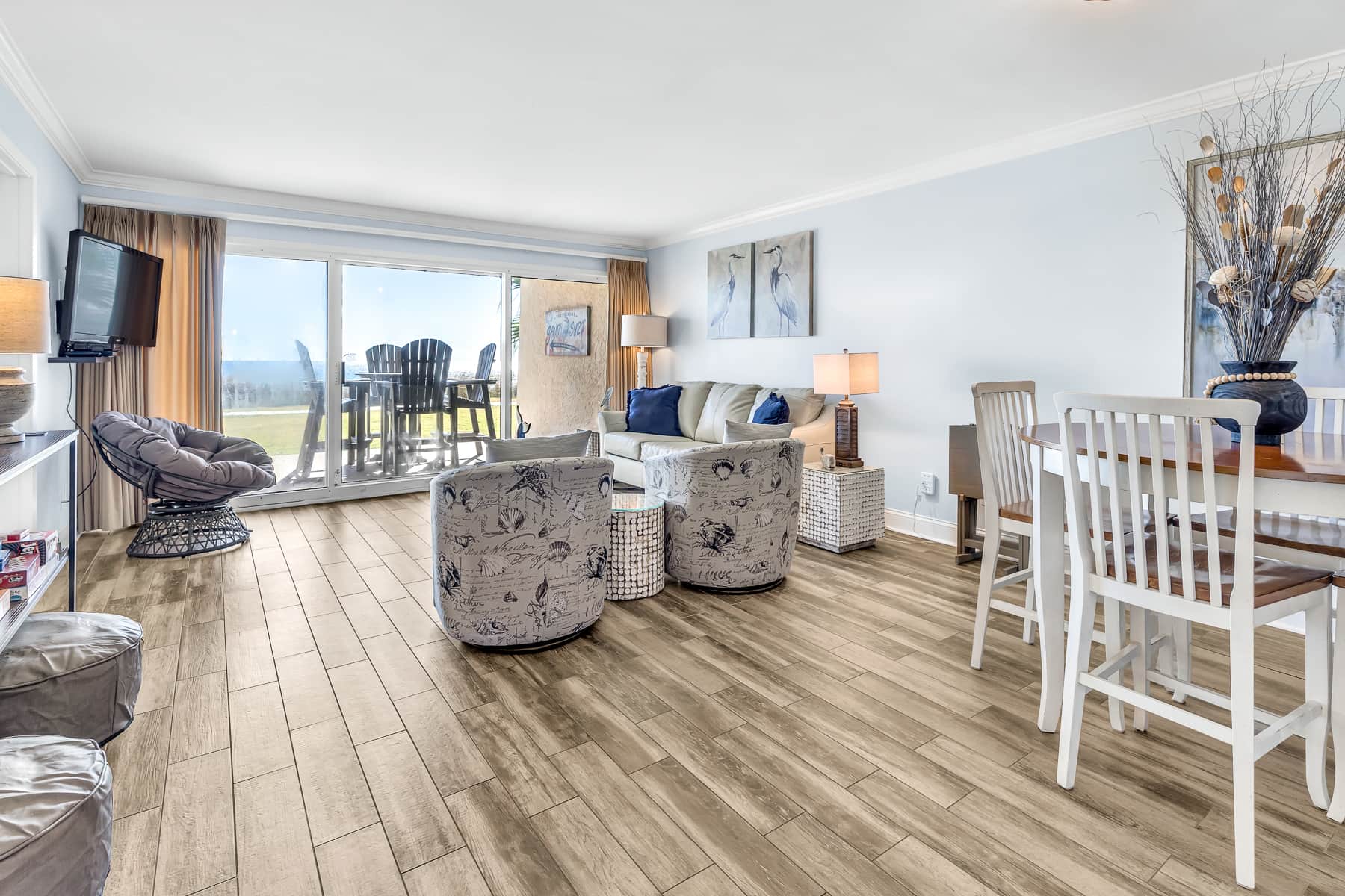 Fully Remodeled Gulf Front Condo!