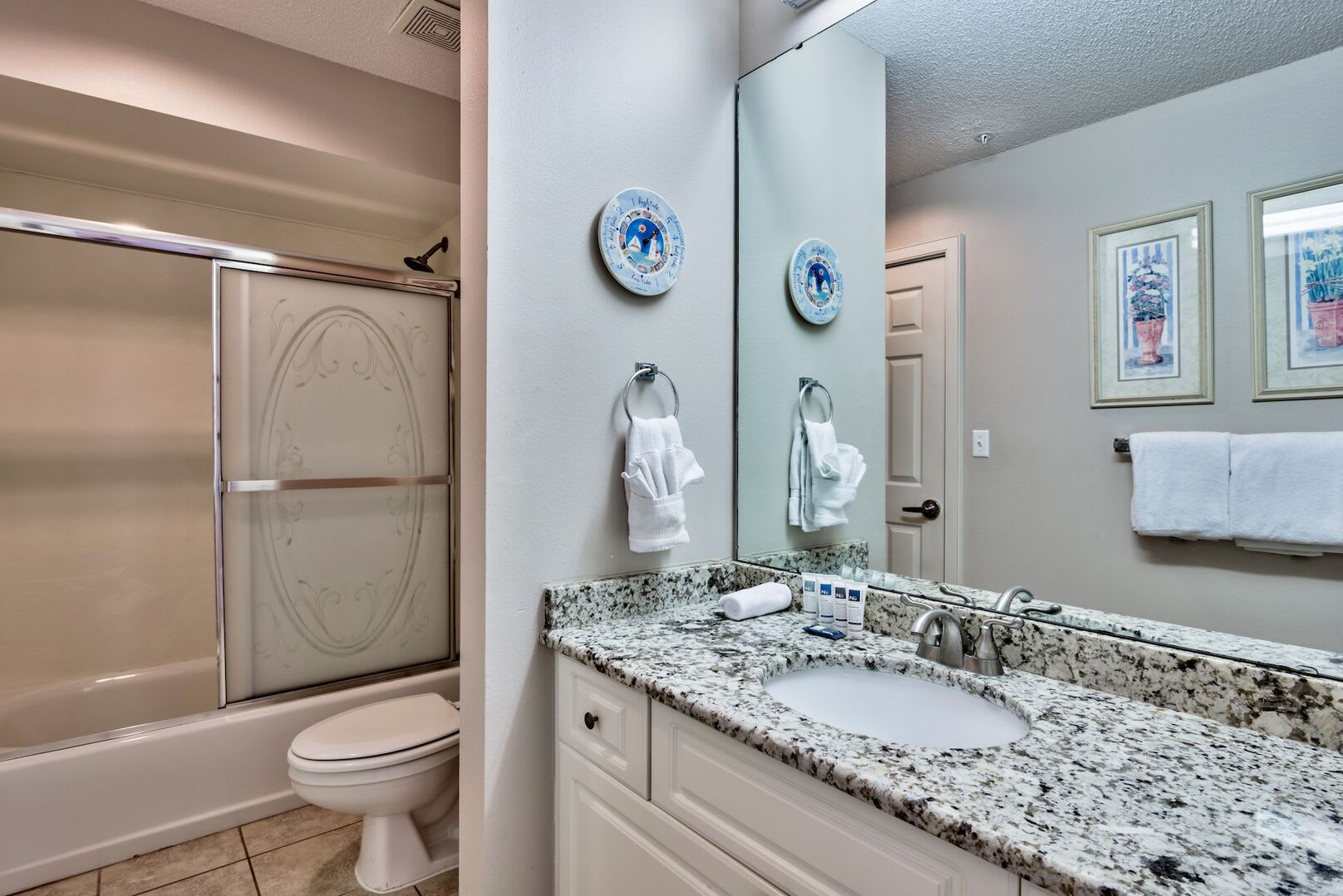 King Bedroom Bathroom